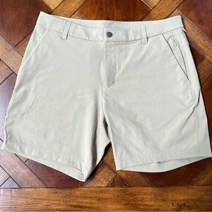 Lululemon Commission Classic-Fit Short 7”